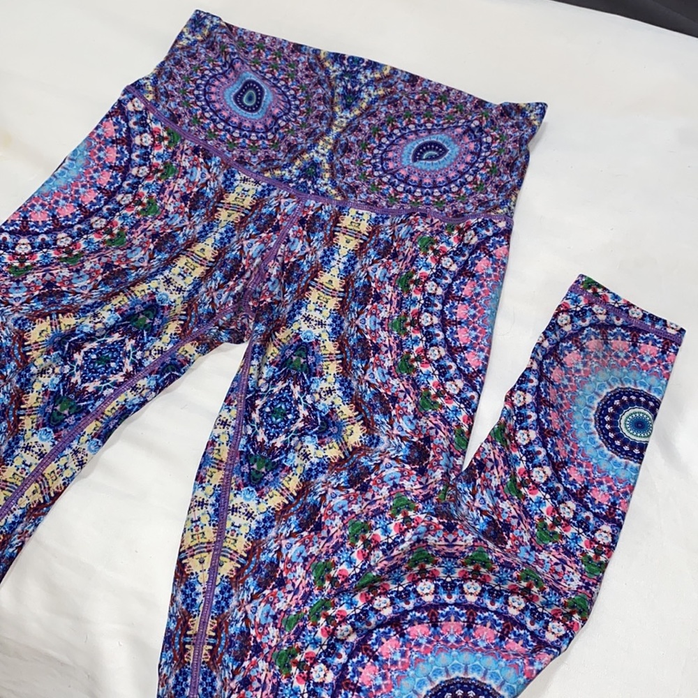 Purple yoga pants | tie dye  | colorful